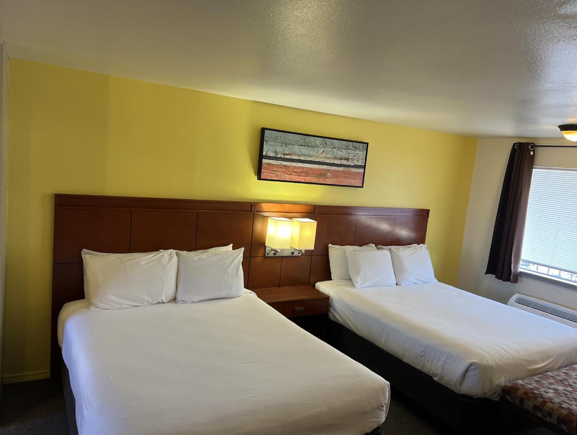 Lakeshore Inn Water Front Моузъс Лейк Екстериор снимка