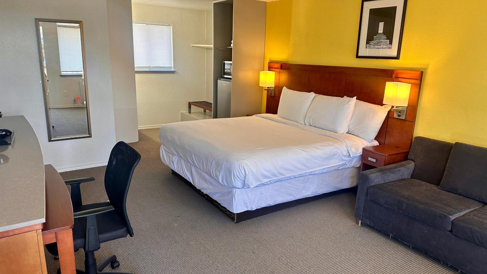 Lakeshore Inn Water Front Моузъс Лейк Екстериор снимка